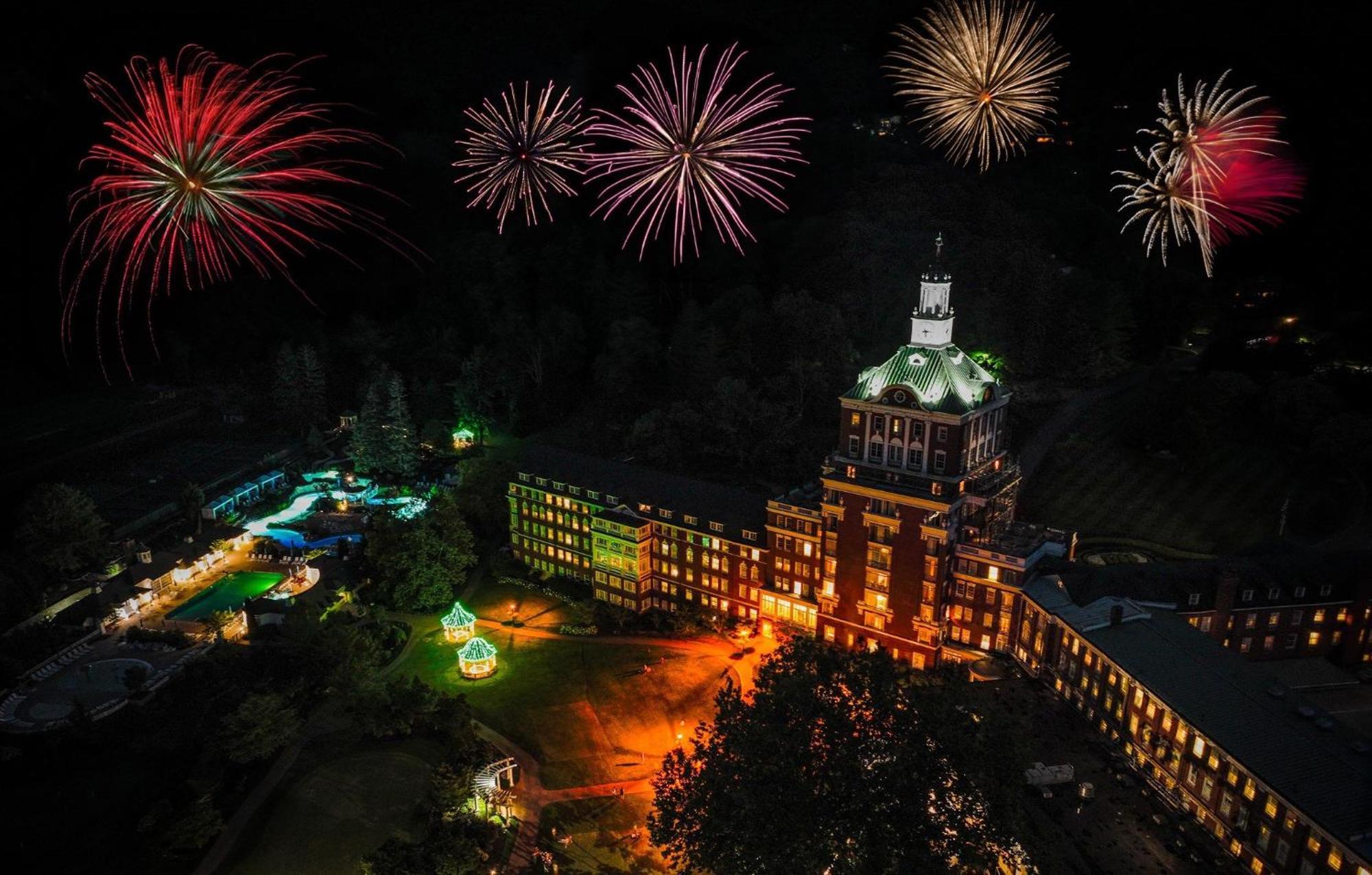 The Omni Homestead Resort & Spa Hot Springs Bagian luar foto